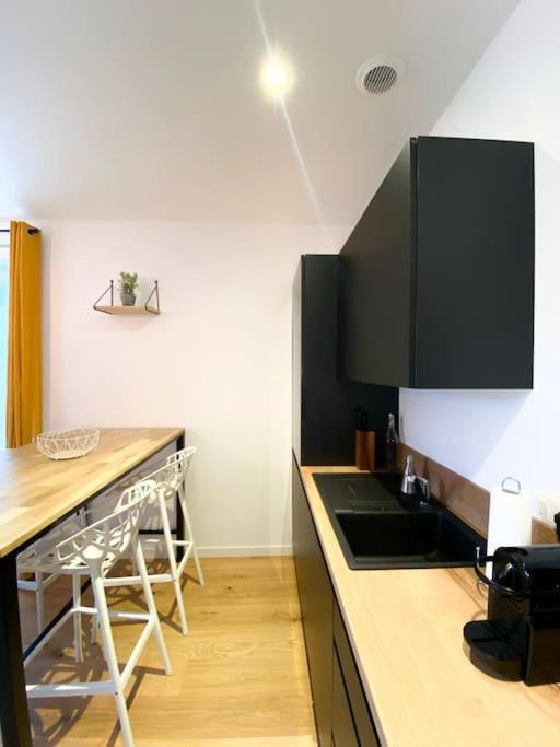 The Sunny ¤ Terrasse ¤ Proche Centre ¤ Parking ¤ Wifi Lejlighed Amiens Eksteriør billede
